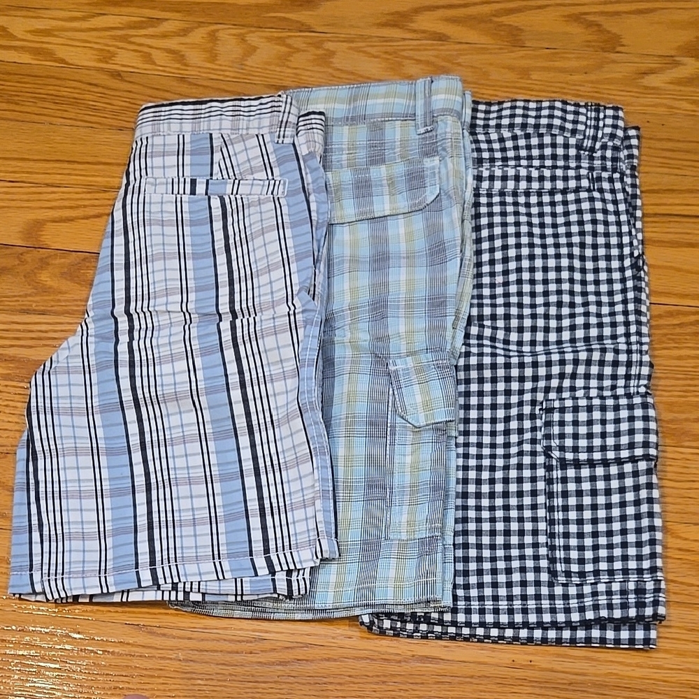 Gymboree: Set of Three - Boy's Casual Shorts